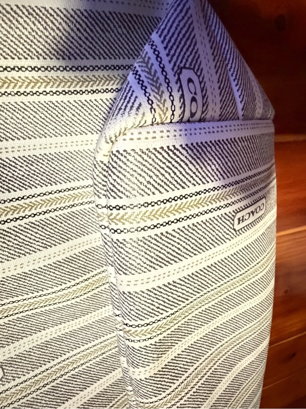 Coach beautiful authentic